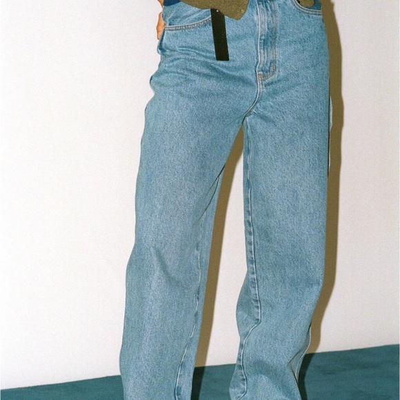 James Street Co. Denim - Everyday High-Rise Straight Leg Jeans in Light Blue